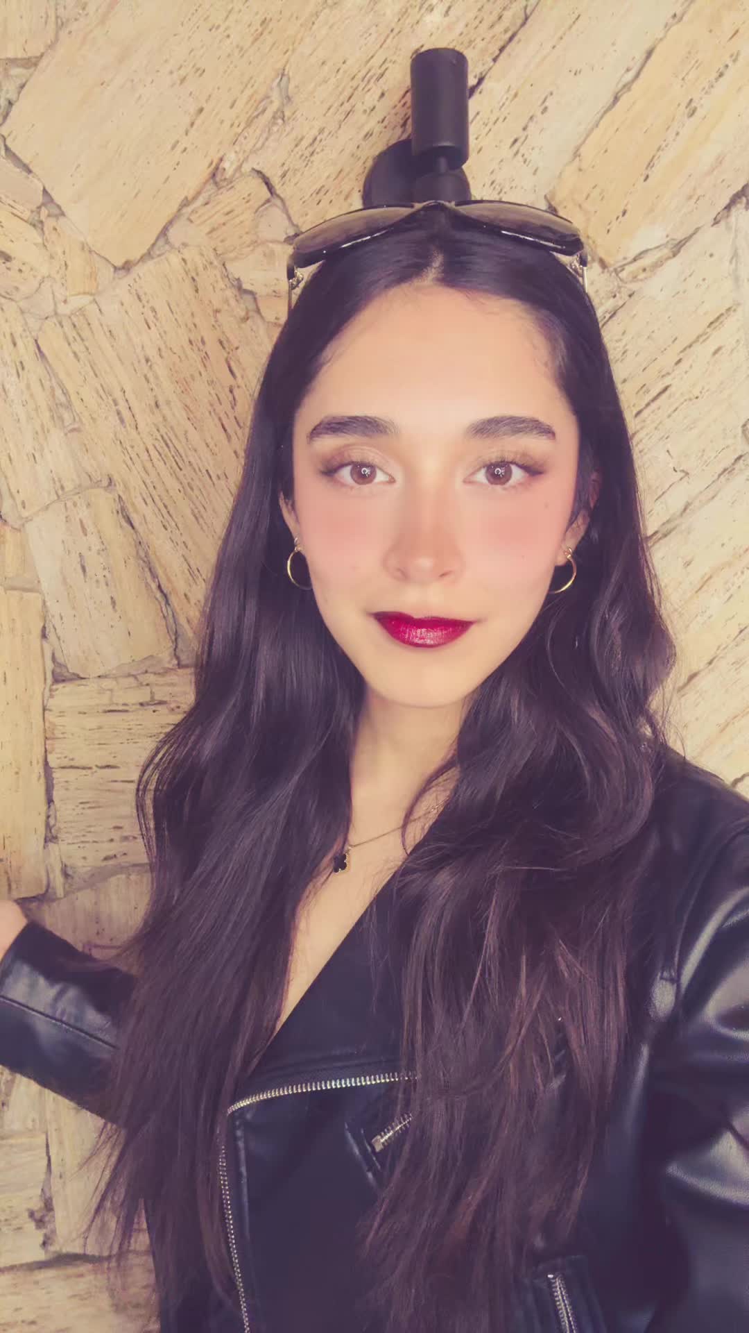 @Anyu💋 se pronuncia SH