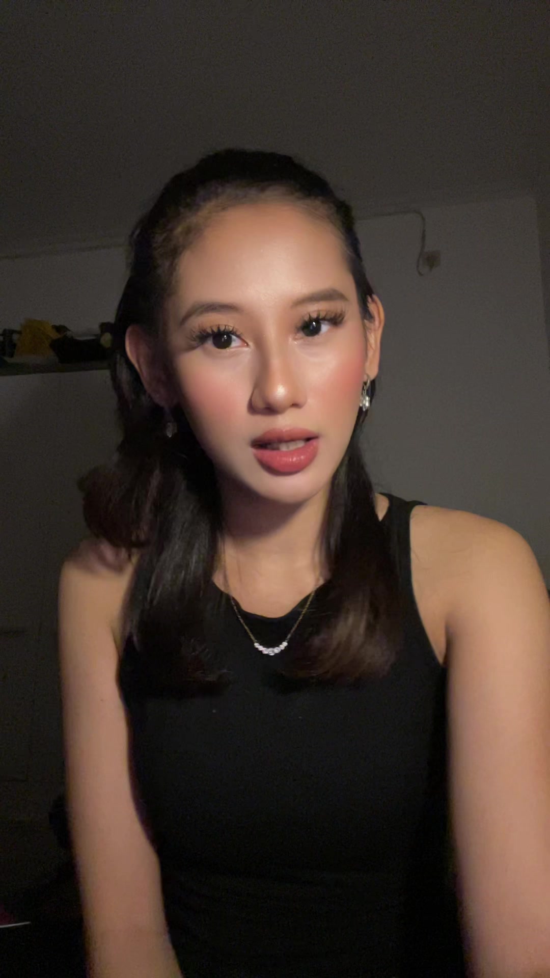 @anya