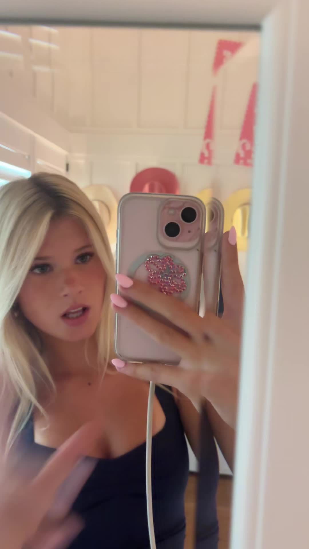 @bellas_spammm043