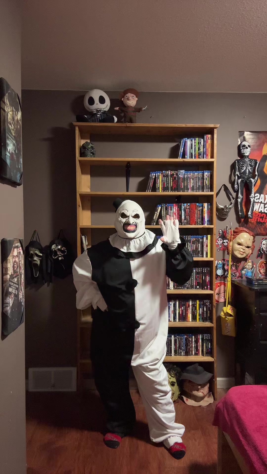 @HorrorLover