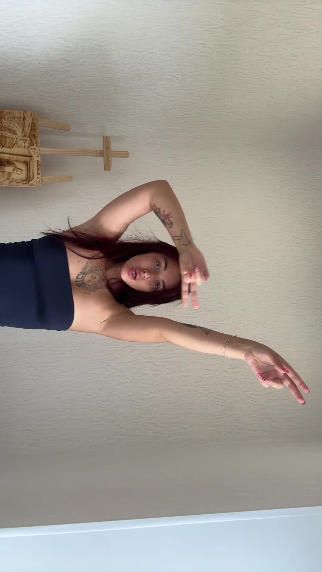 @nora_murs