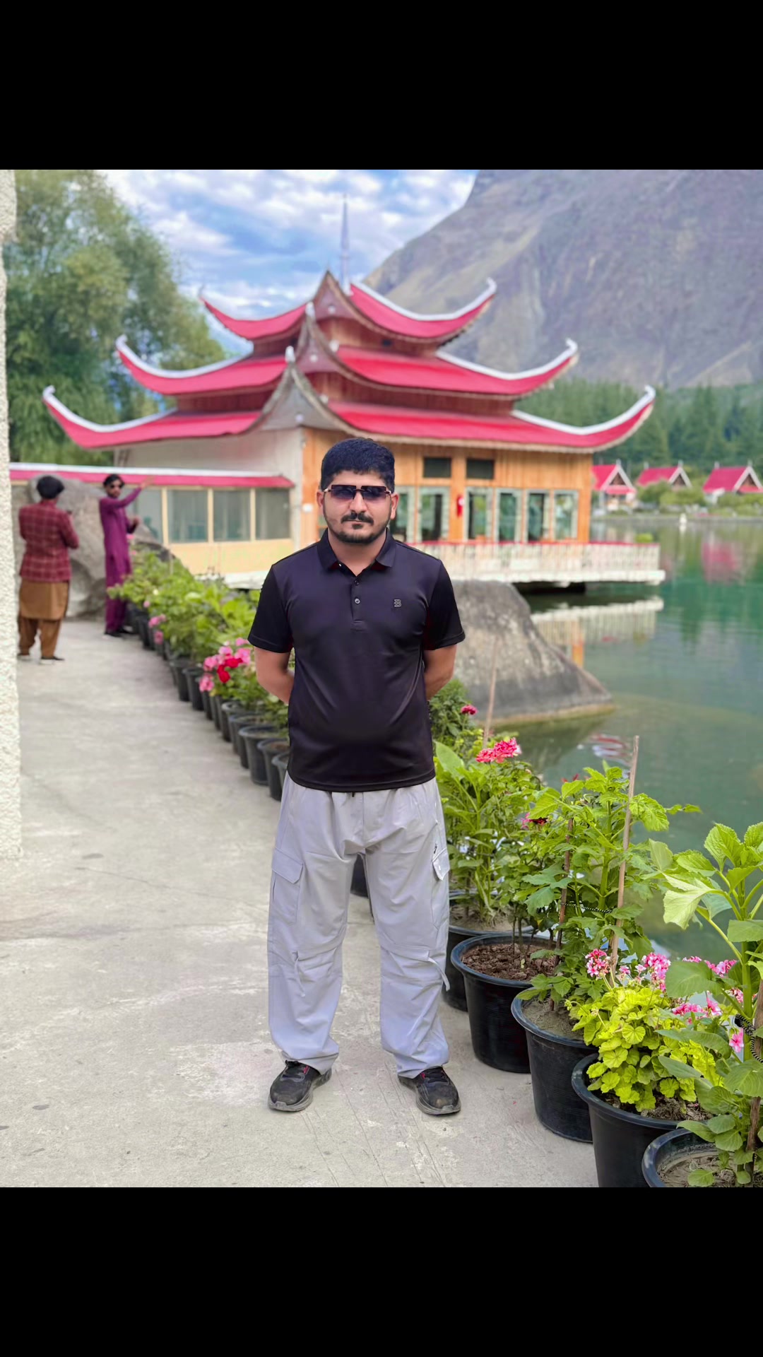 @Malikmusadiq353