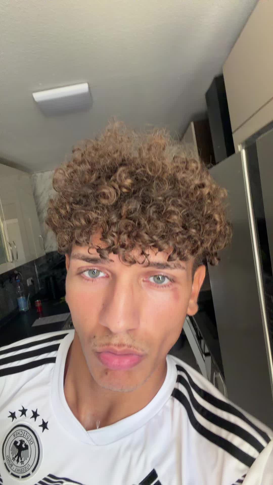 @JJ