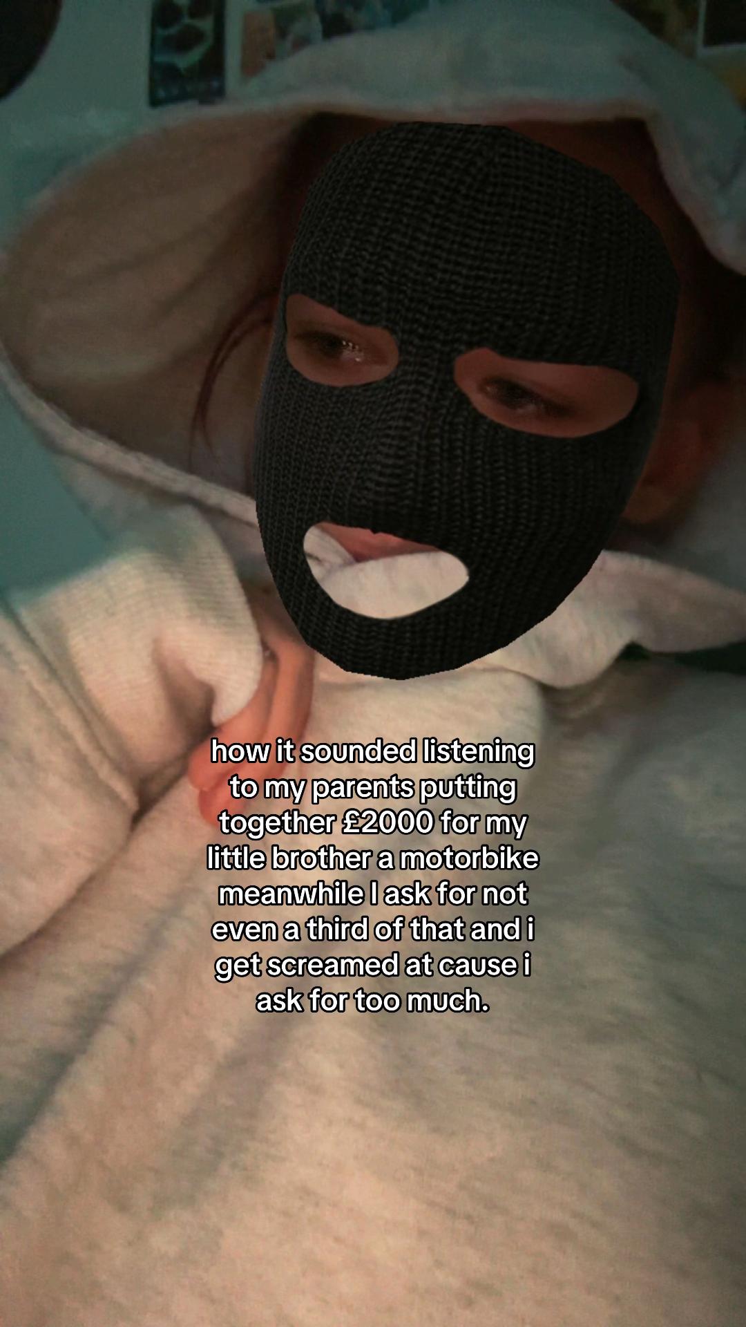 @🎞️