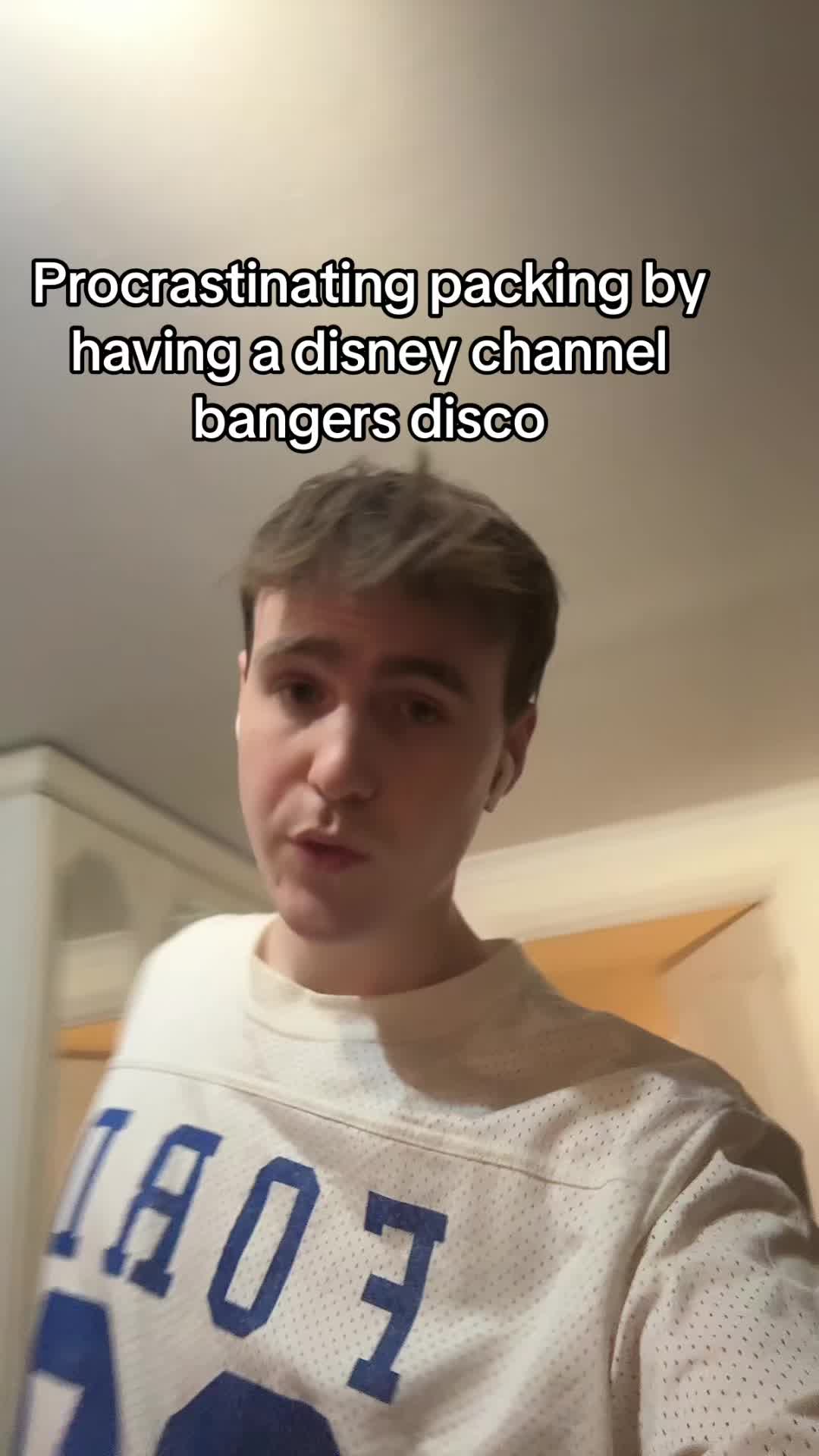 @ℭ𝔥𝔞𝔯𝔩𝔦𝔢