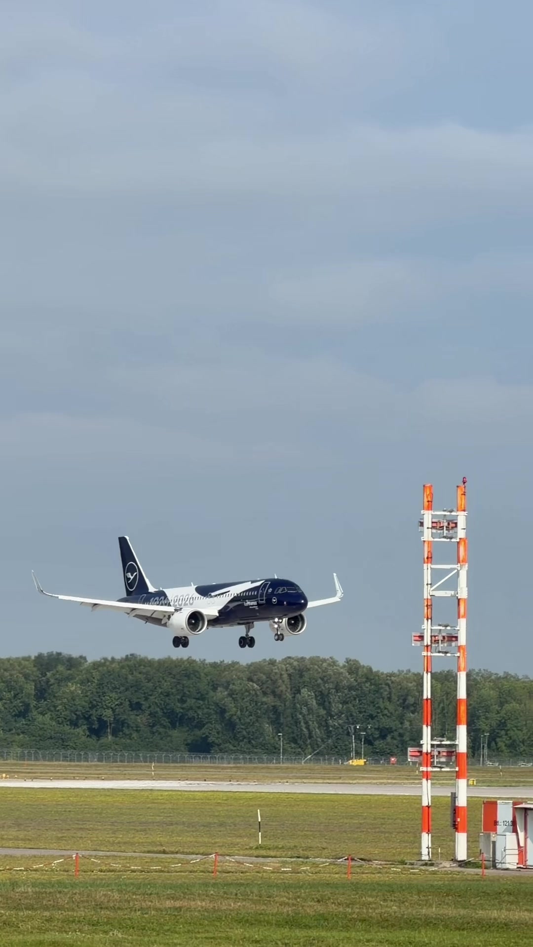 @JazzyFizzleMUC🛩️