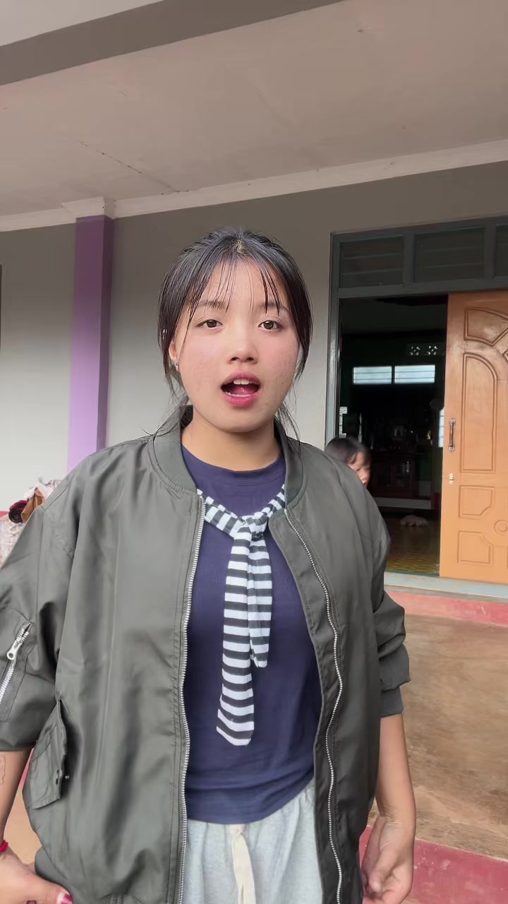 @💢Khaing linn kyi🧸🤎