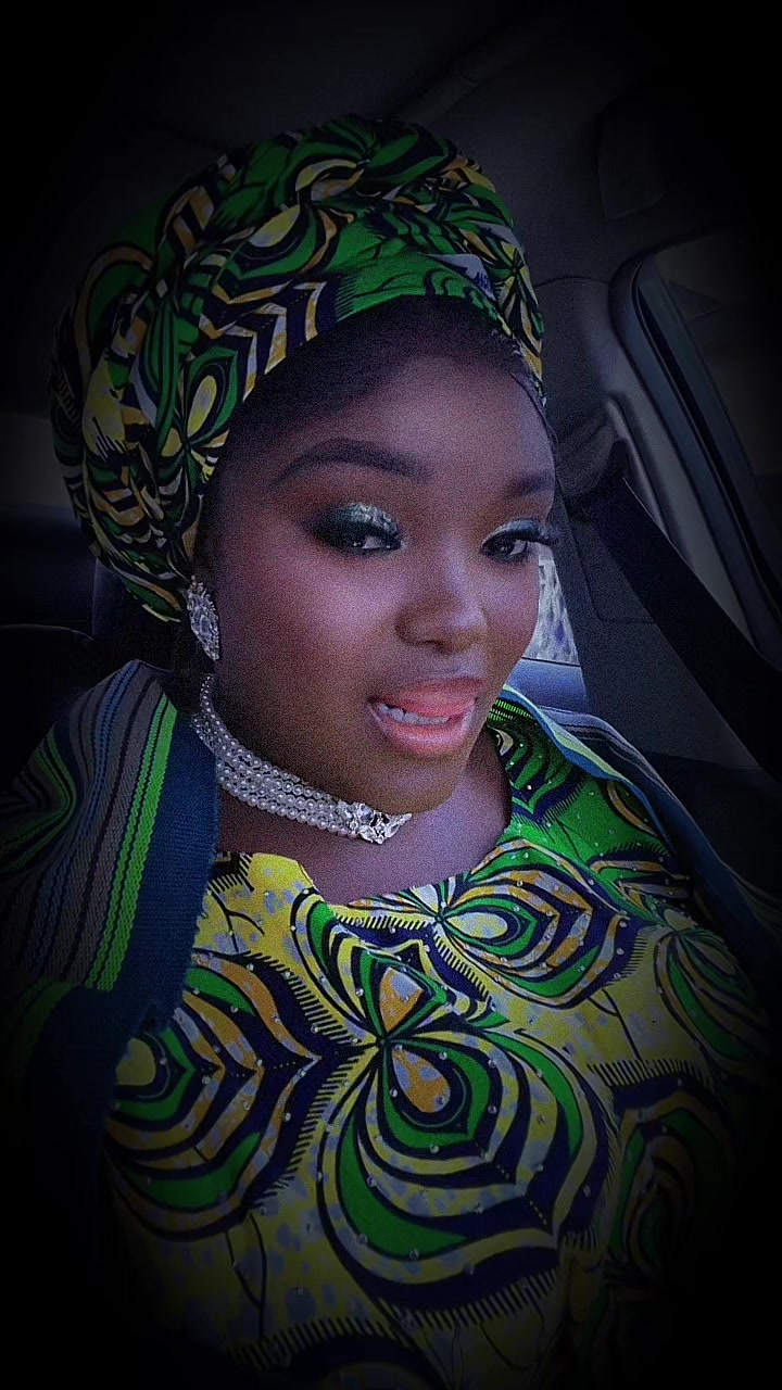 @Ammiesignature jewelry/makeup