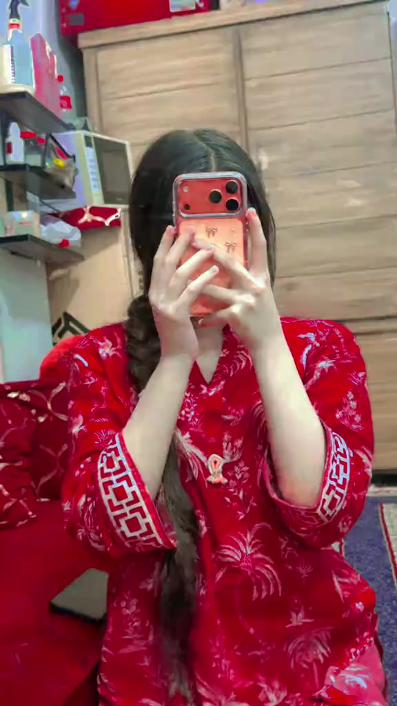@🌺𝒮𝐼𝒜𝑅𝒜 𝒬𝒰𝐸𝐸𝒩 🌺