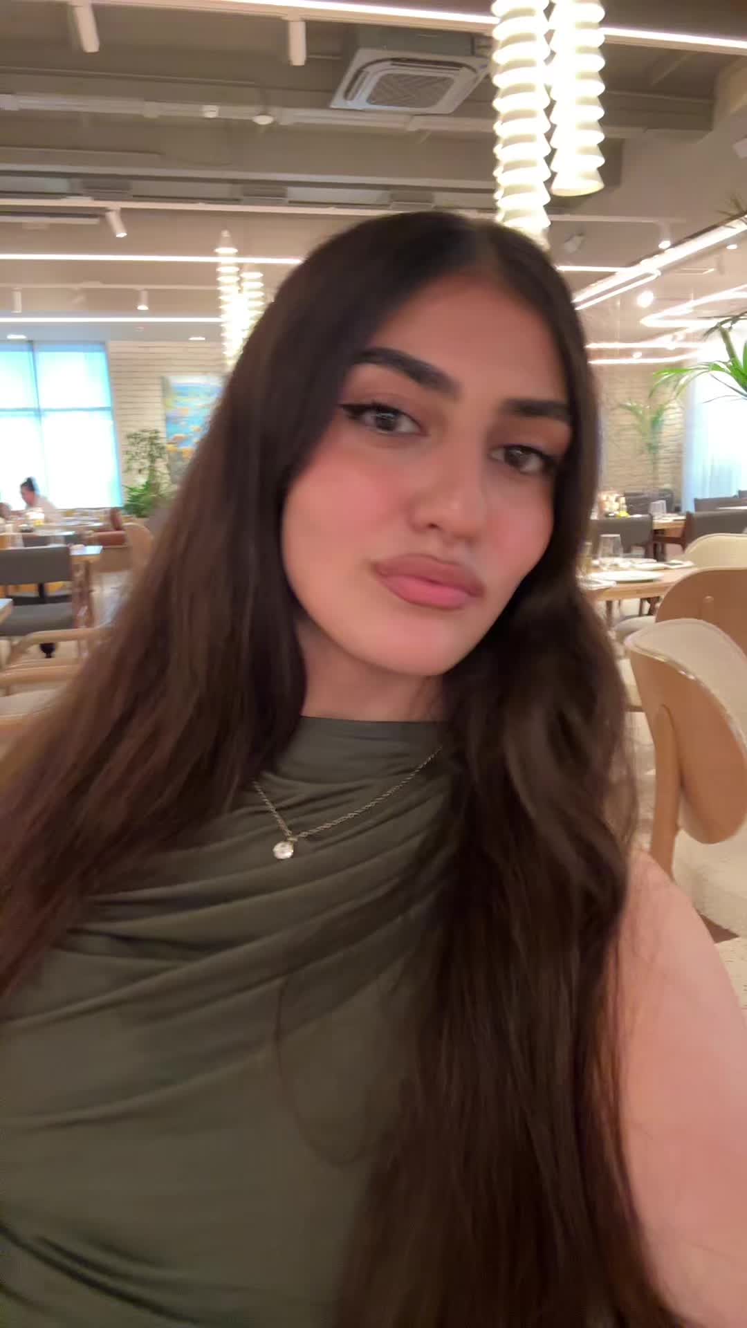 @foxaniel