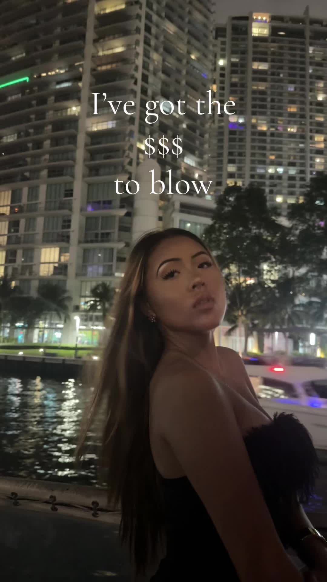 @bella