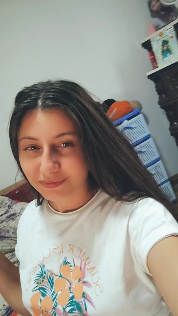@Cristina_b❤️😘