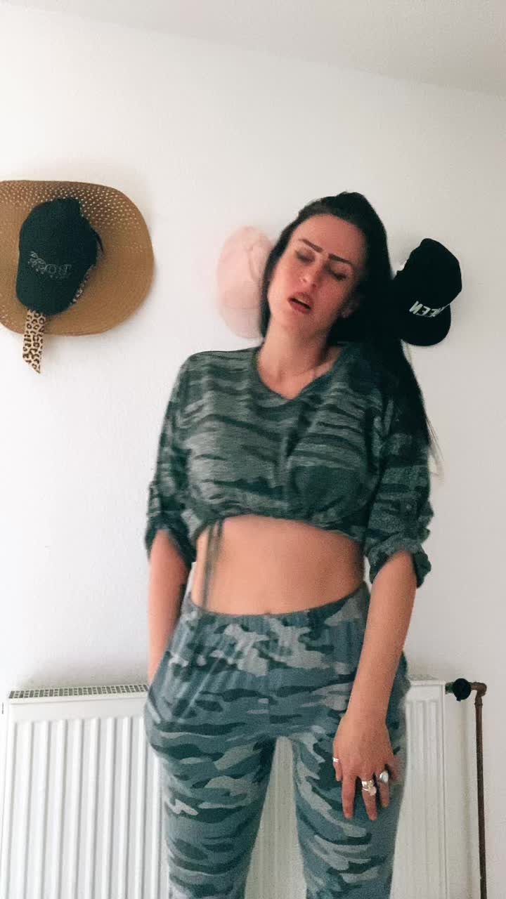 @vikakiruschkin