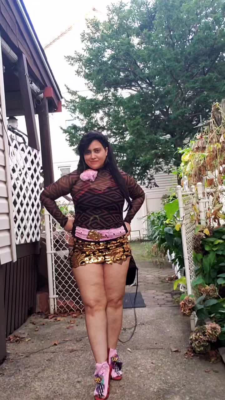 @Hamida Khan