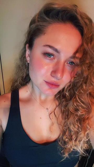 @Olya_bonya