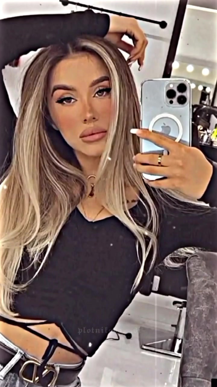 @𝖒𝖞 𝖚𝖓𝖎𝖛𝖊𝖗𝖘𝖊❤️🫐