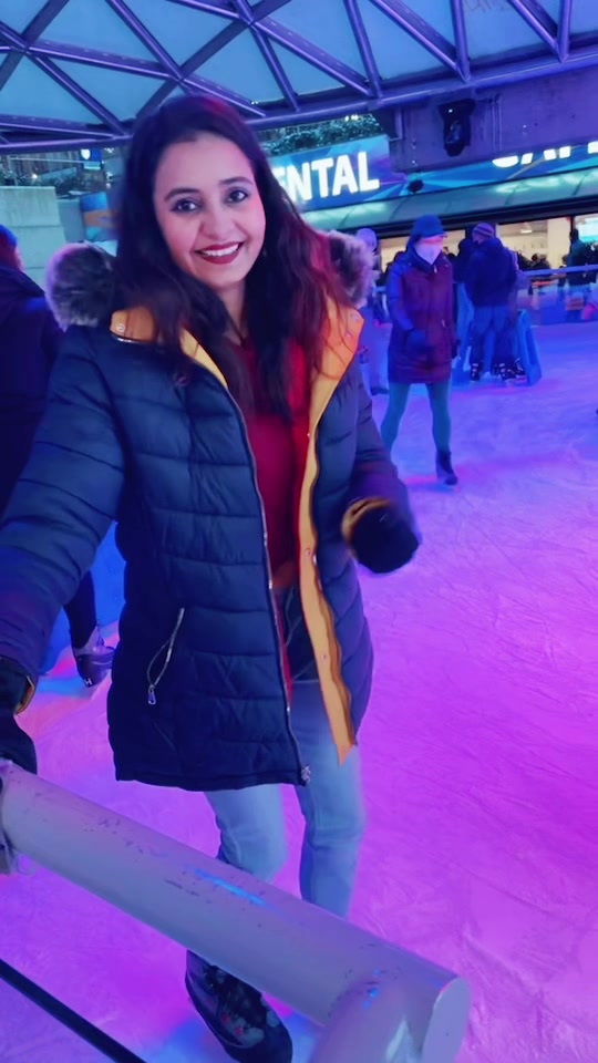 @(nidhzazz) Dr. Nidhi Joshi