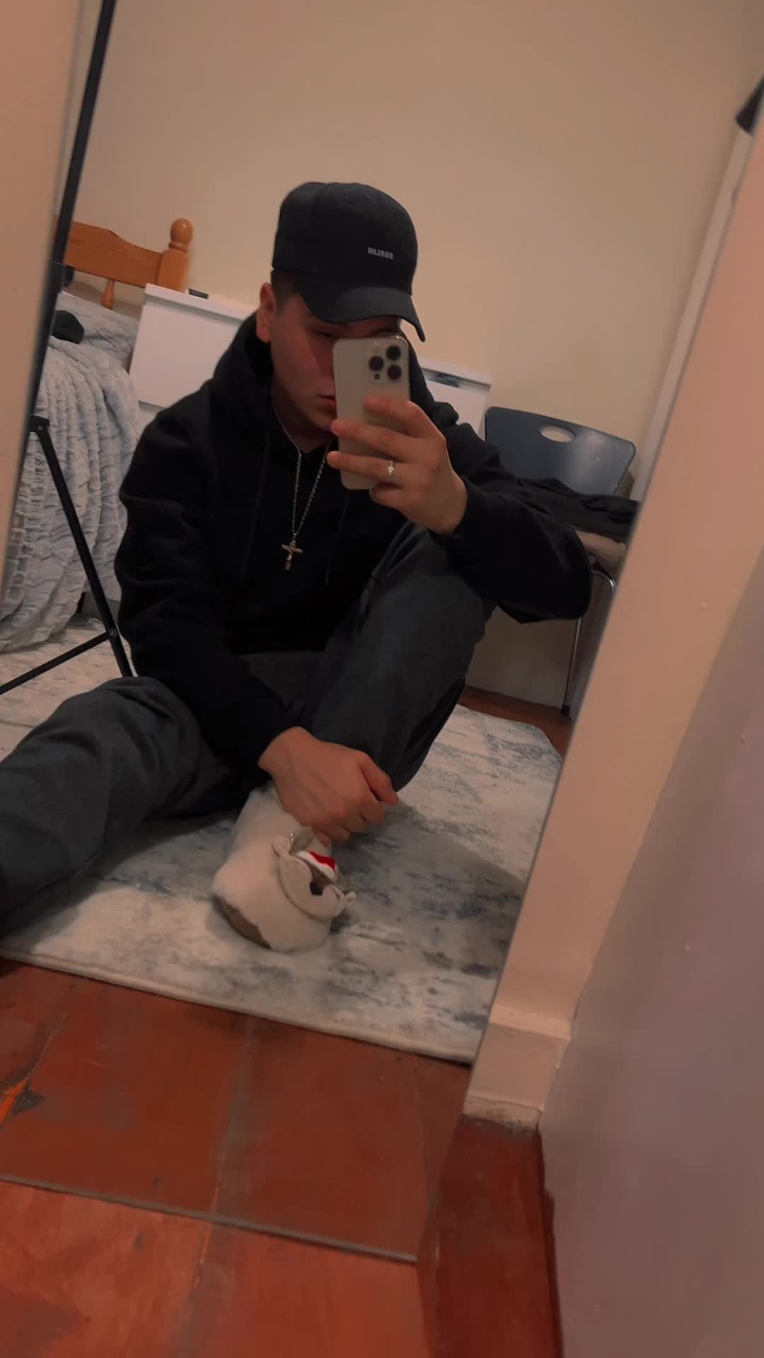 @&pound;LVI$ &Ccedil;H&Icirc;R&Iuml;NO$🇵🇪