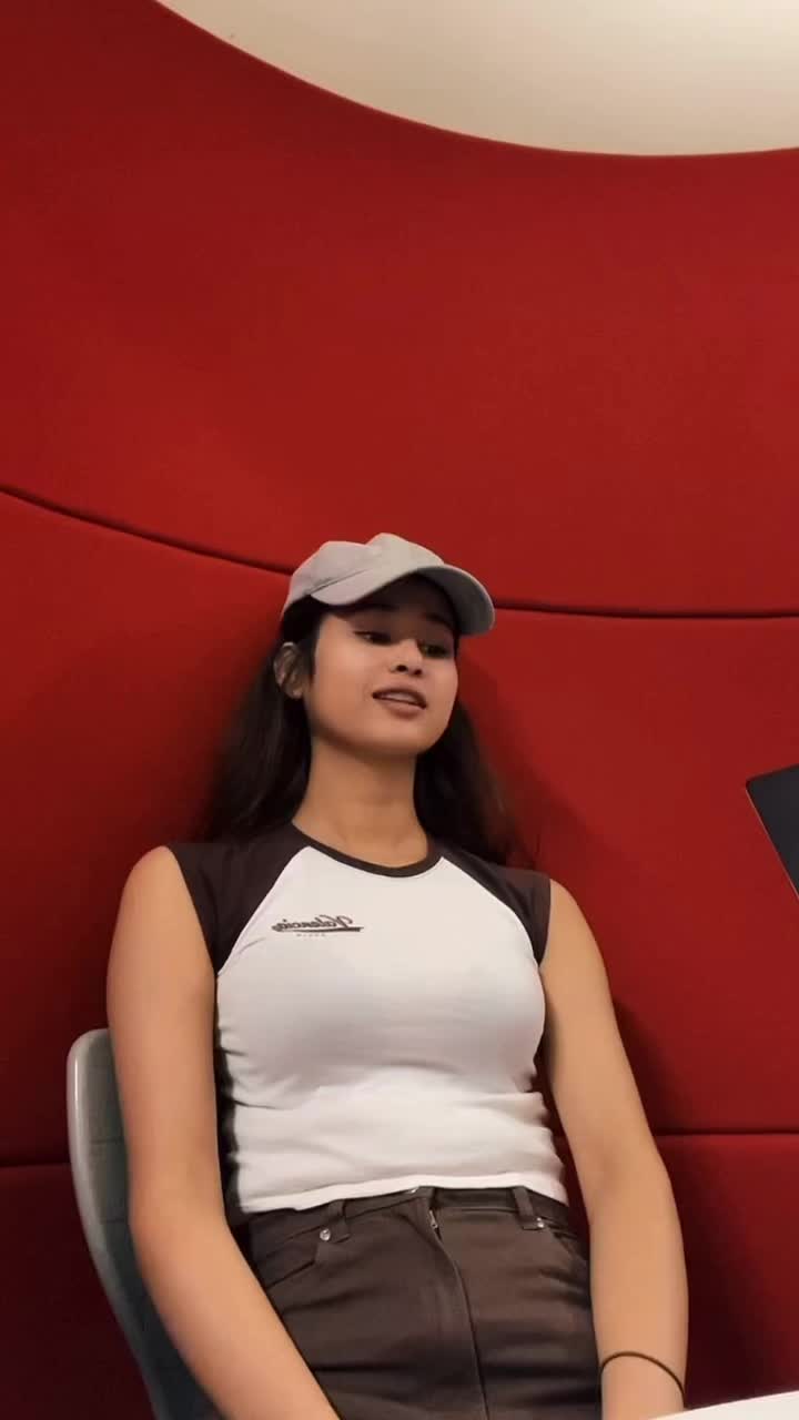 @Reshmaa