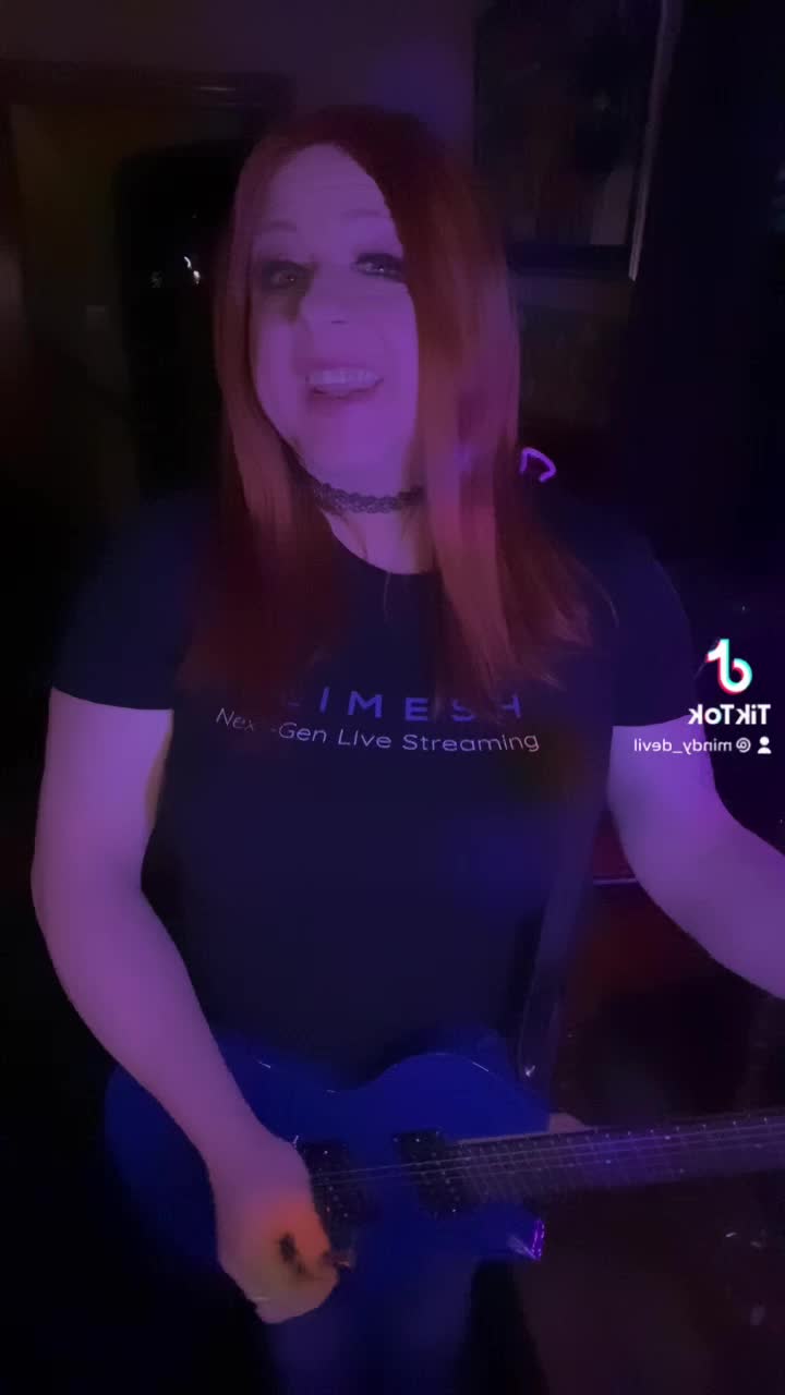 @MindyDeVil