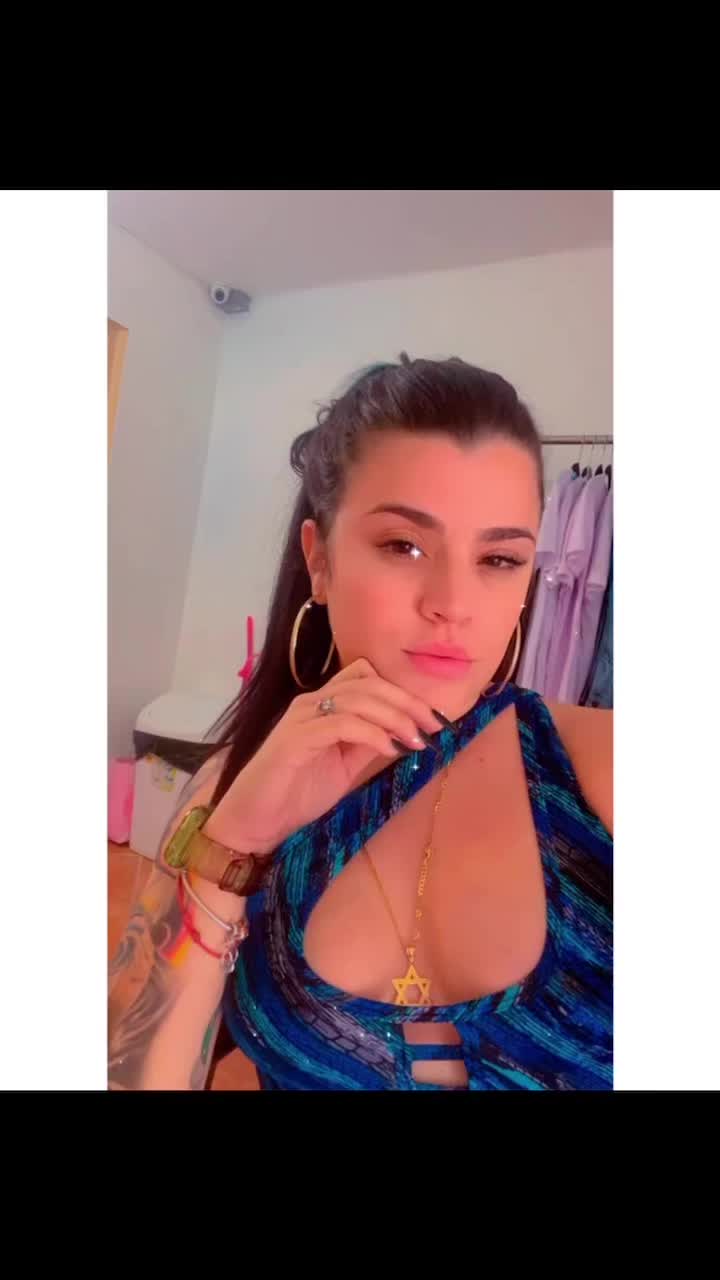 @NeyshaMichelle🖤
