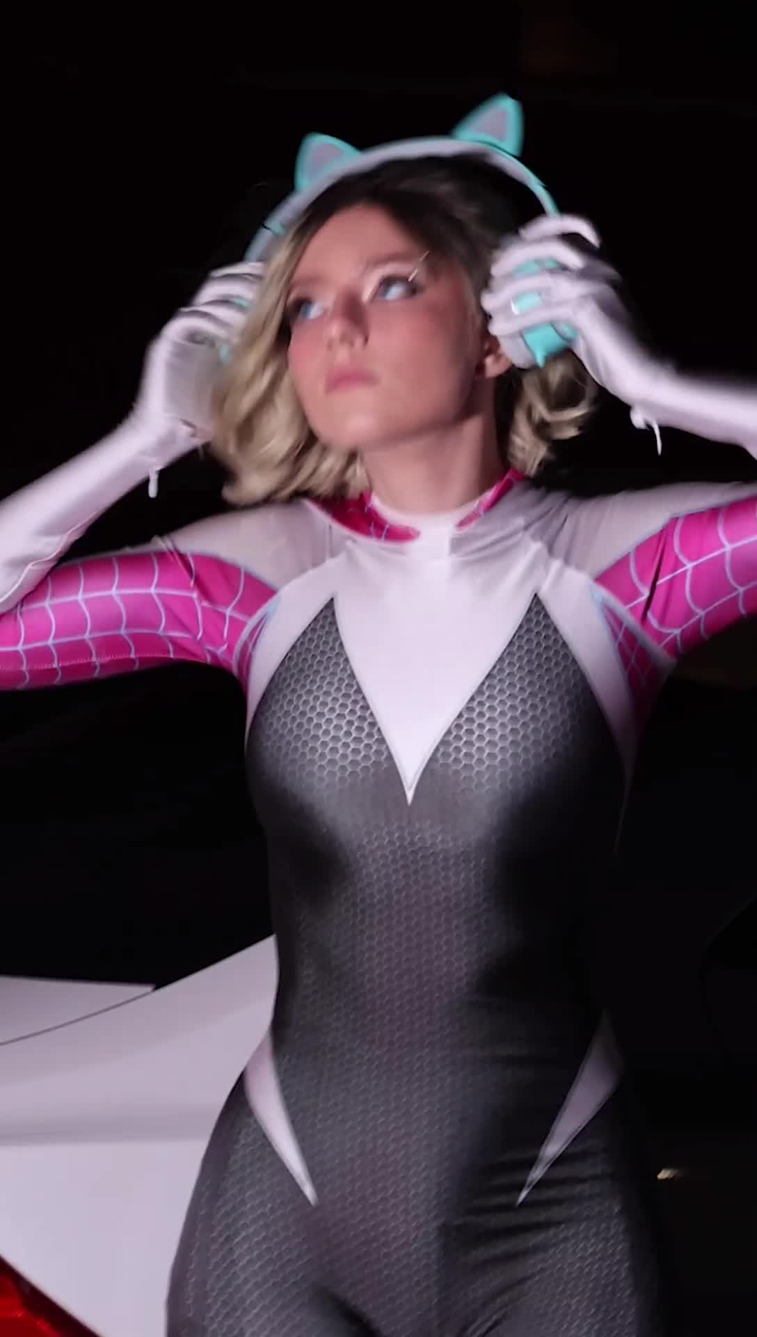 @Halcybella on IG, YT, SC