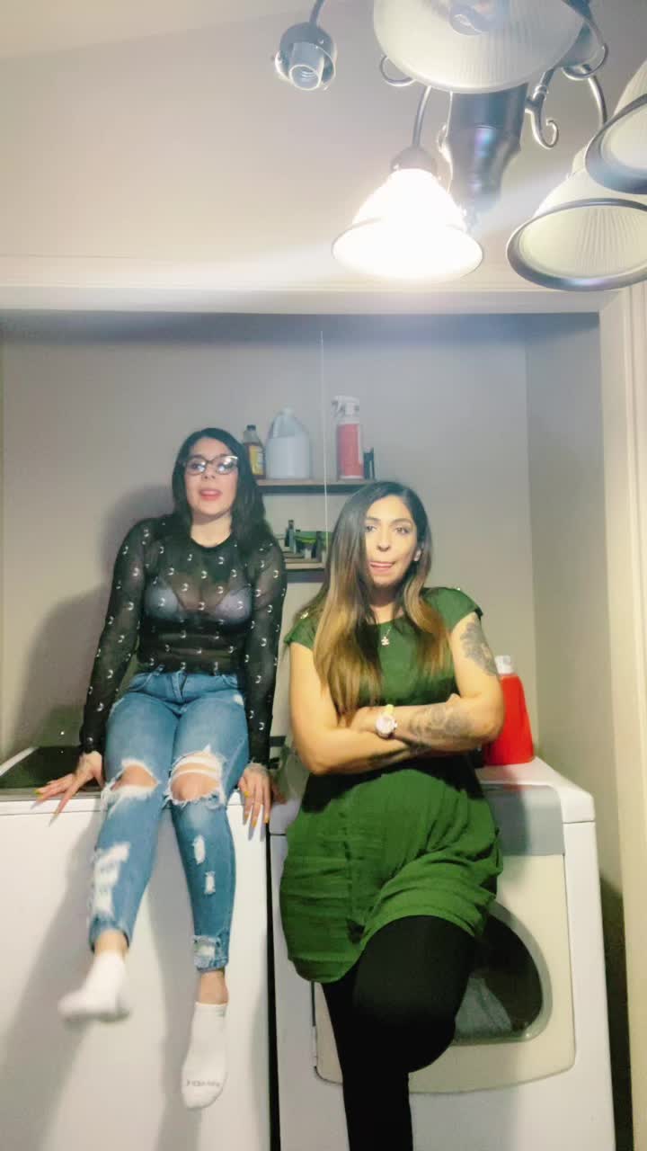 @MonaKombat