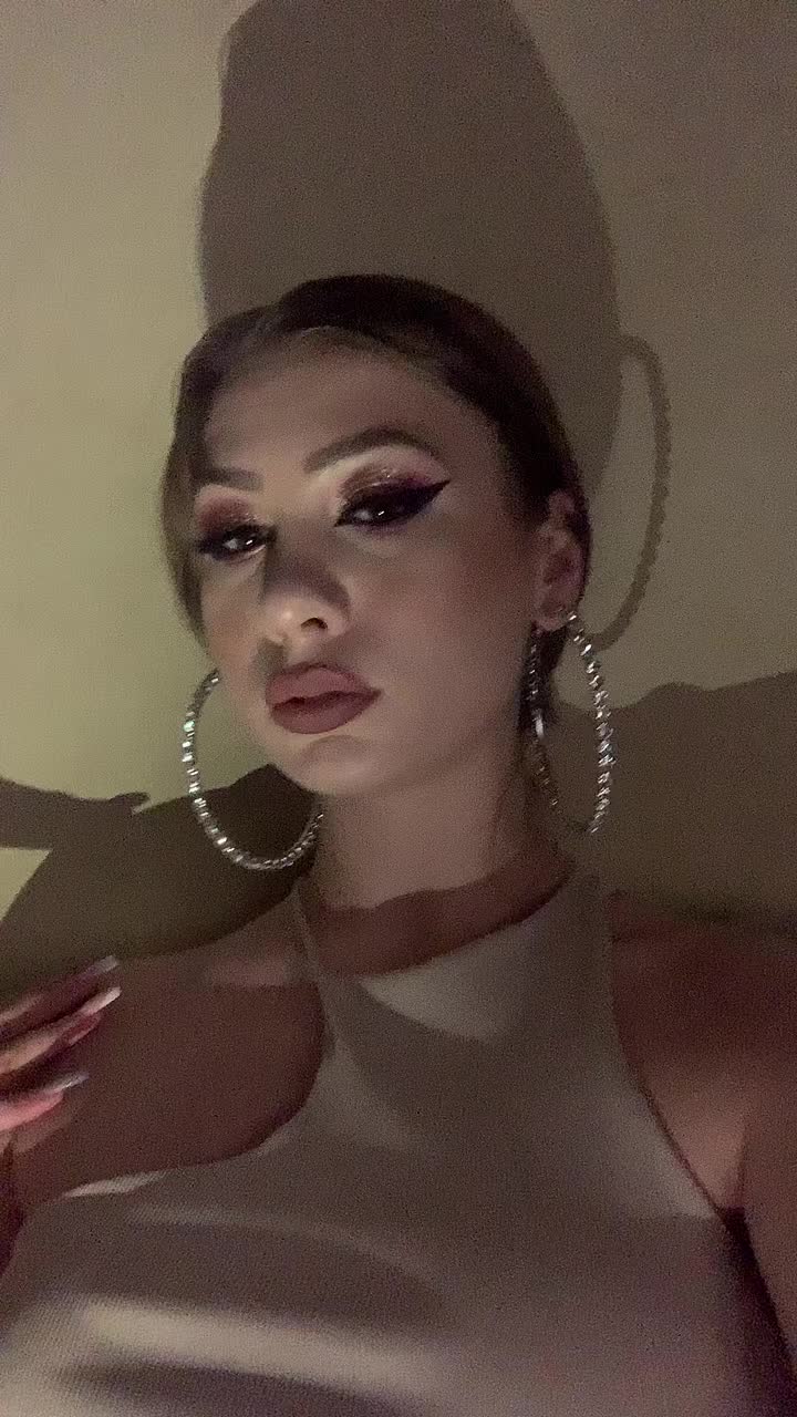 @Denisa