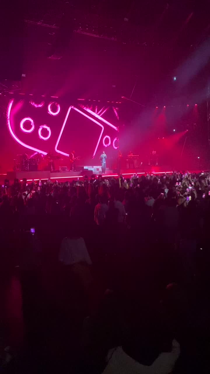 @Ang&egrave;le
