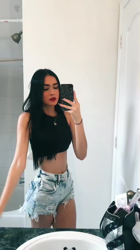 @𝑺𝒂𝒓𝒊𝒕𝒂🎀