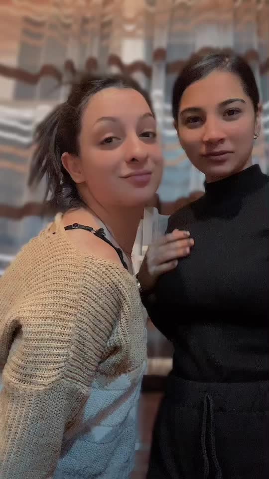 @_romeova._