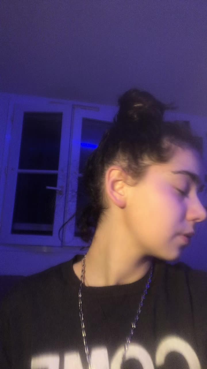 @S&eacute;r&eacute;na 🐺