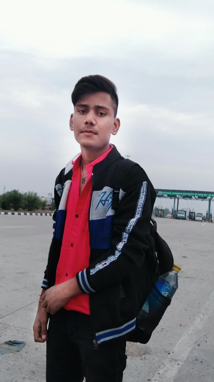 @mr__ajay__49