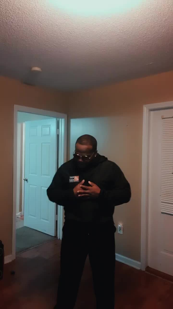 @Vibewithdee