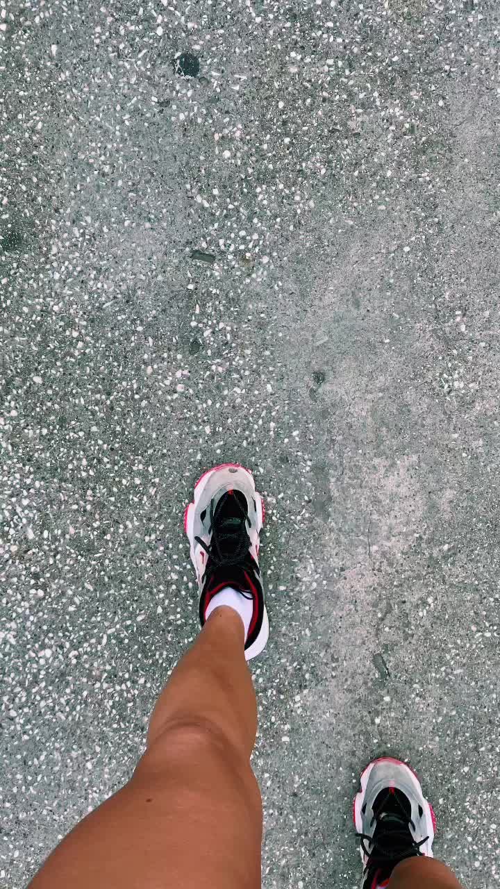 @Александра