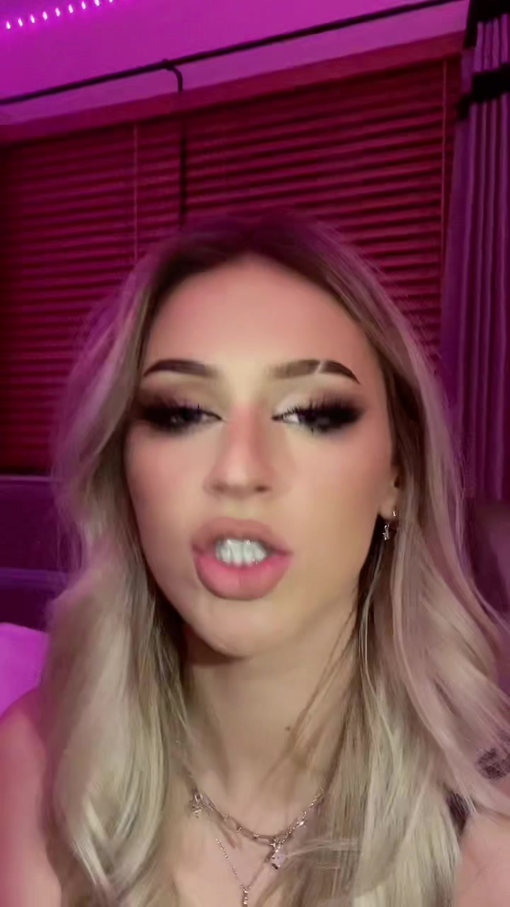 @cyber_laney