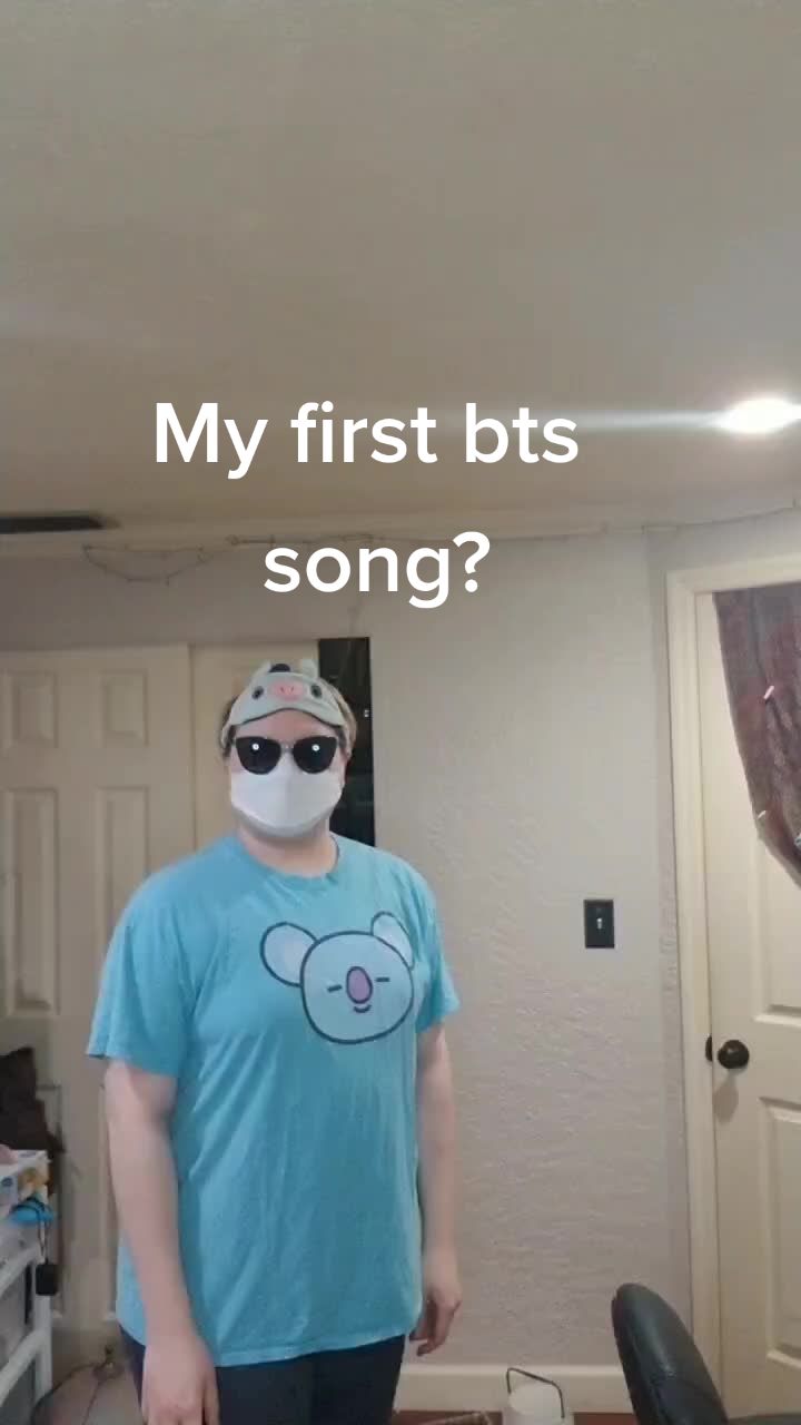 @Elly