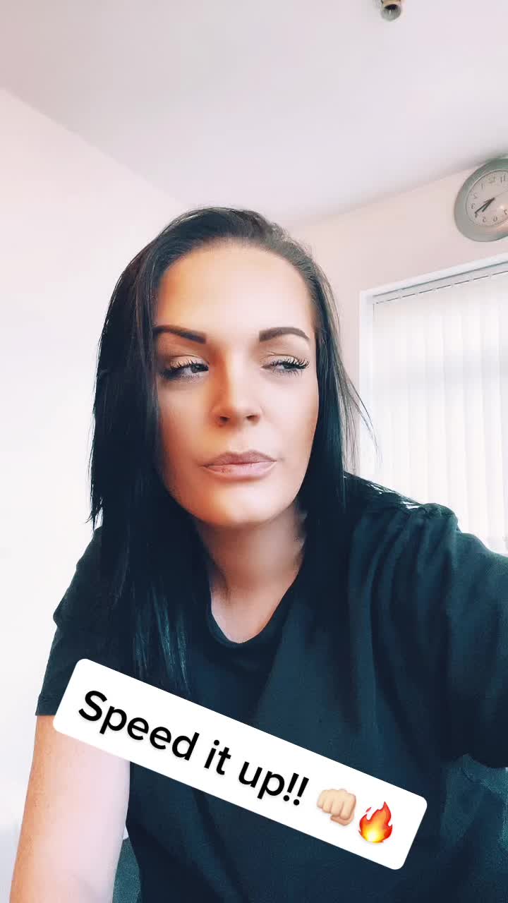 @Dixxydee