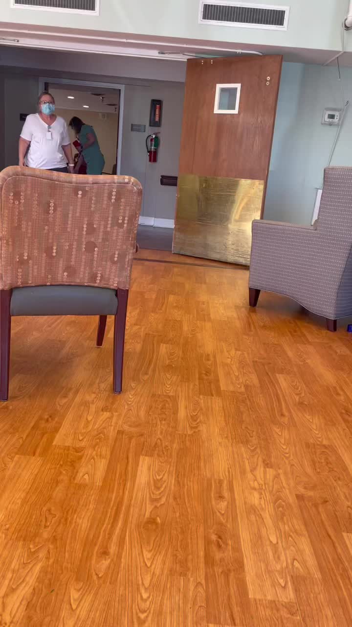 @Momof6