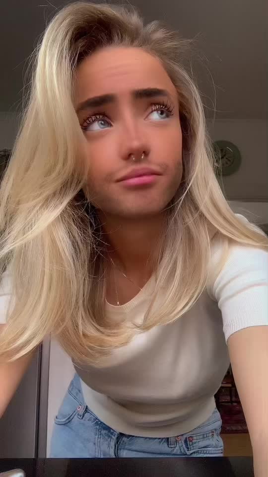 @Ella