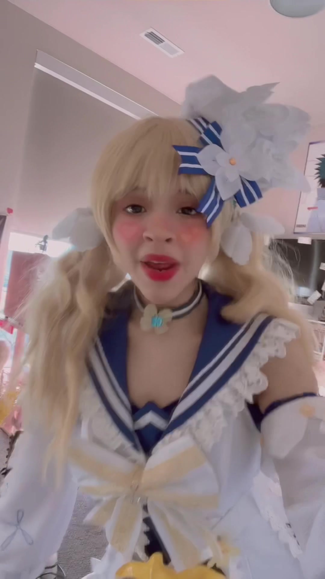 @𝐛𝐨𝐦𝐢