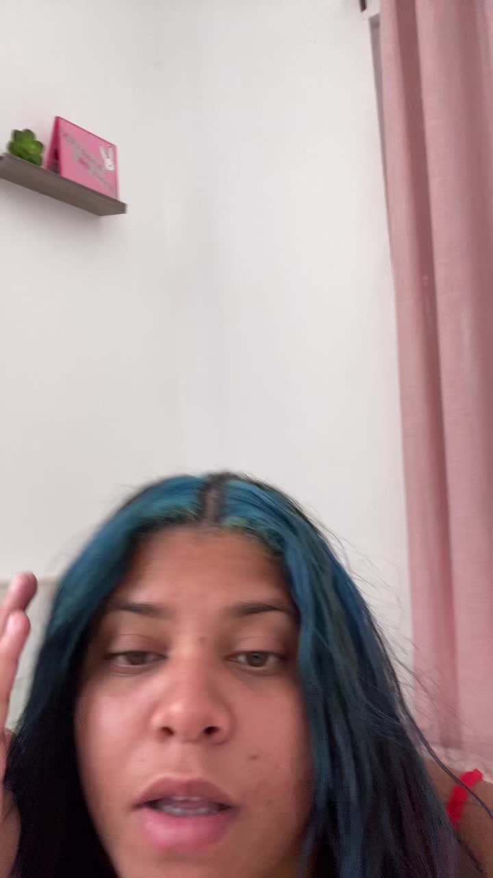 @LaIvette