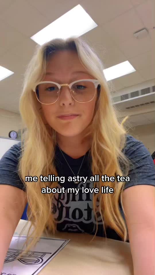 @bella mae