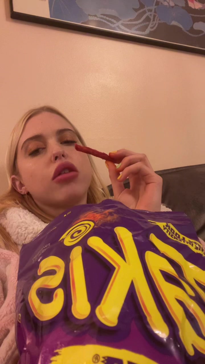 @Chloe Cherry