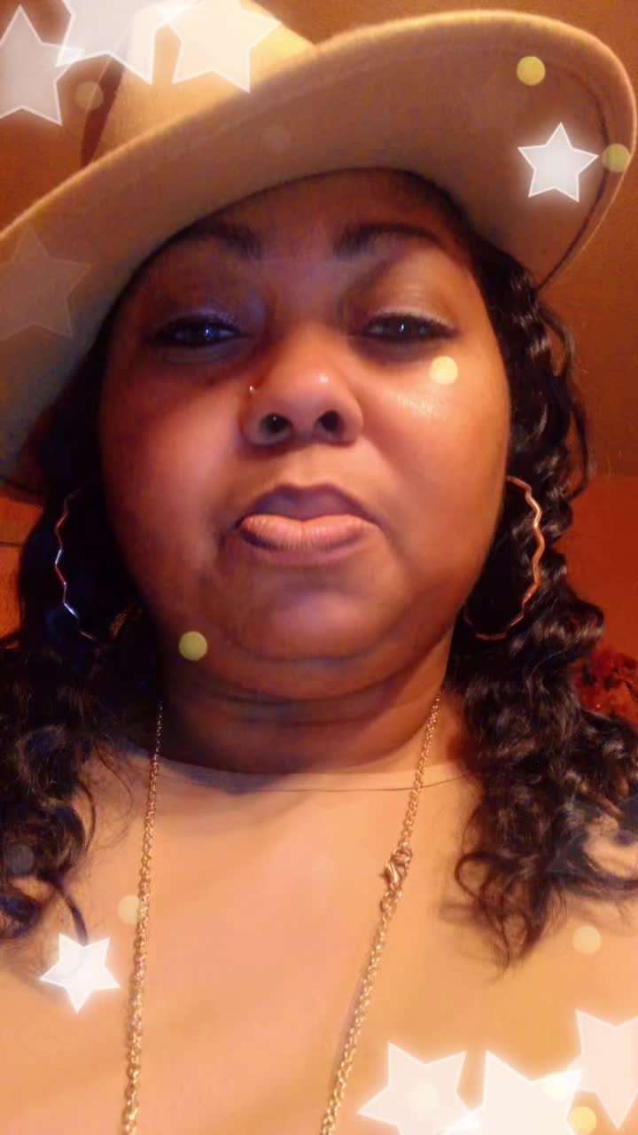 @Ms CuteNfaceThickNwaist🥰😍😘