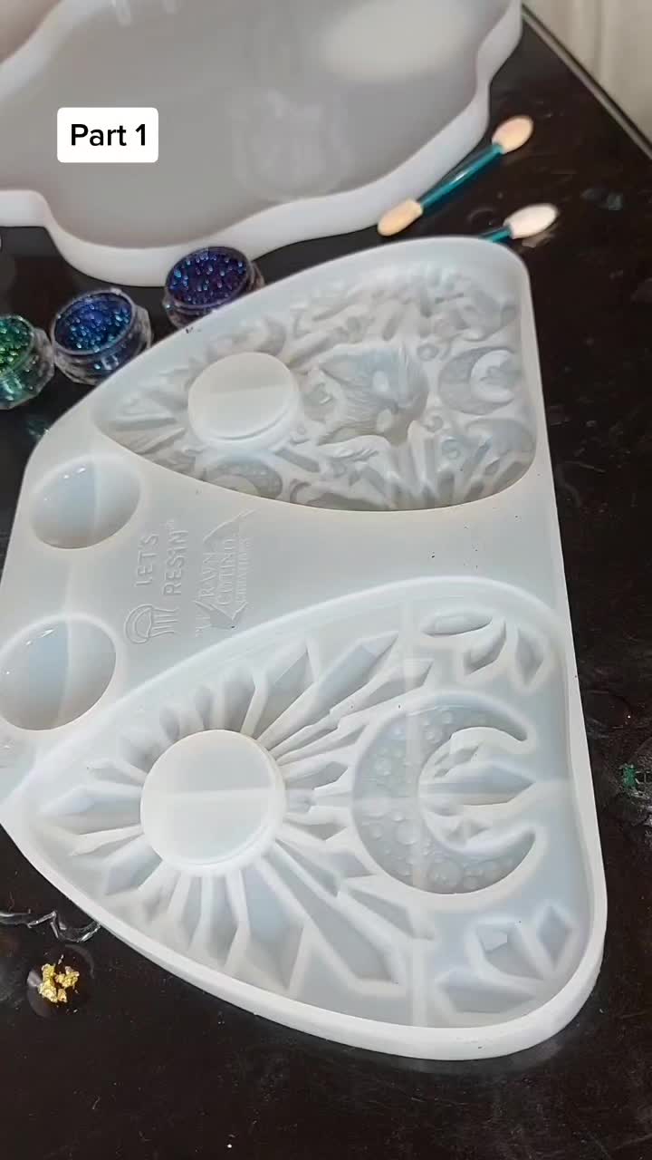 @Hayley's Resin