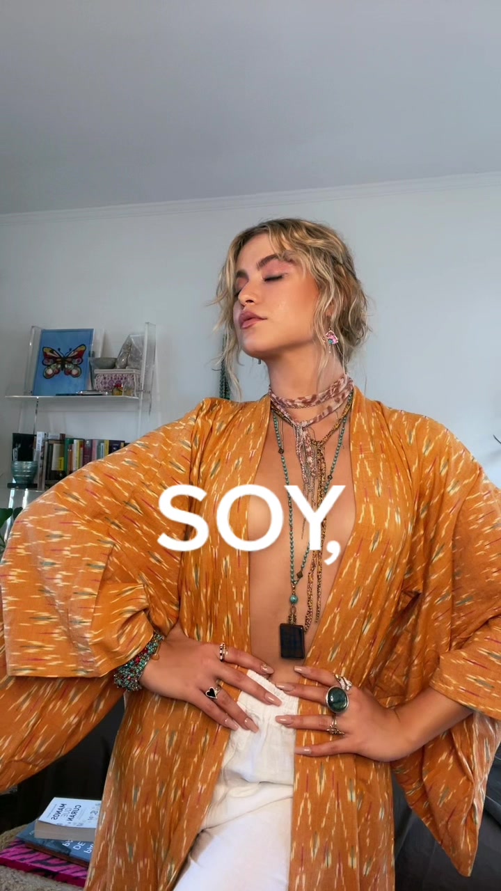 @Sof&iacute;a Reyes