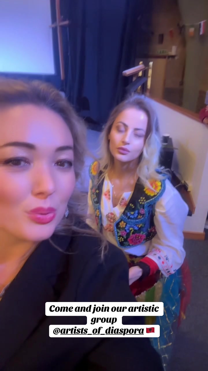 @Julia.Uk 🇦🇱🇬🇧
