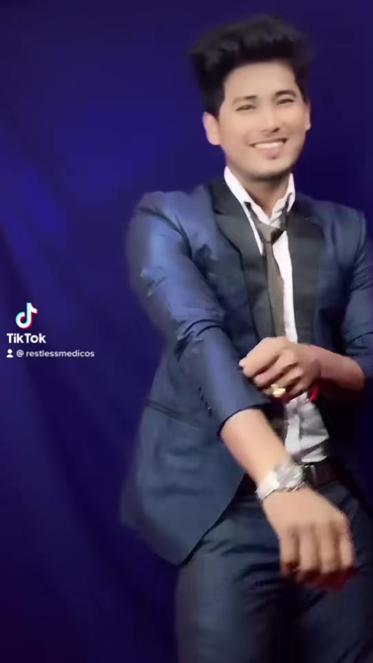 @RESTLESSMEDICOS