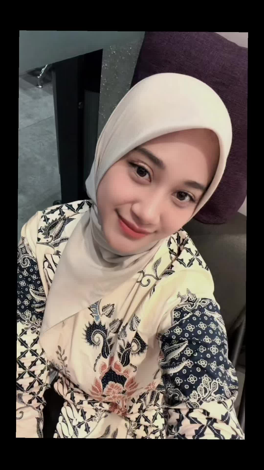 @iNdst☘️